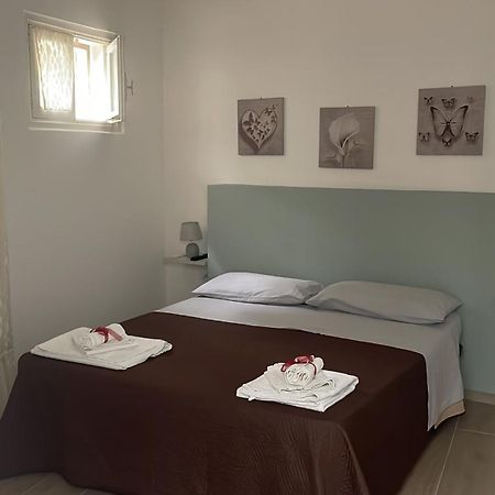 O' Sole Mio Rudiae Rooms เลชเช ภายนอก รูปภาพ
